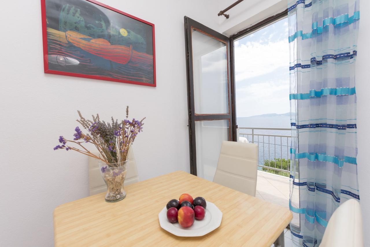 A Cappella Music Apartment